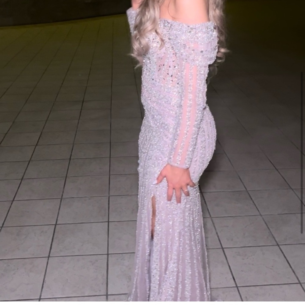COPY - Beautiful gown